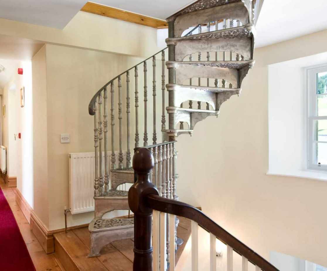 Castellated Luxury Mansion - bedroom corridor