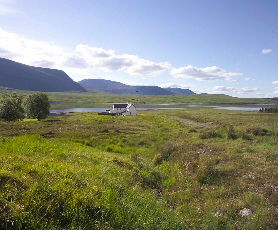 Remote Highland Lodge by Loch Ericht