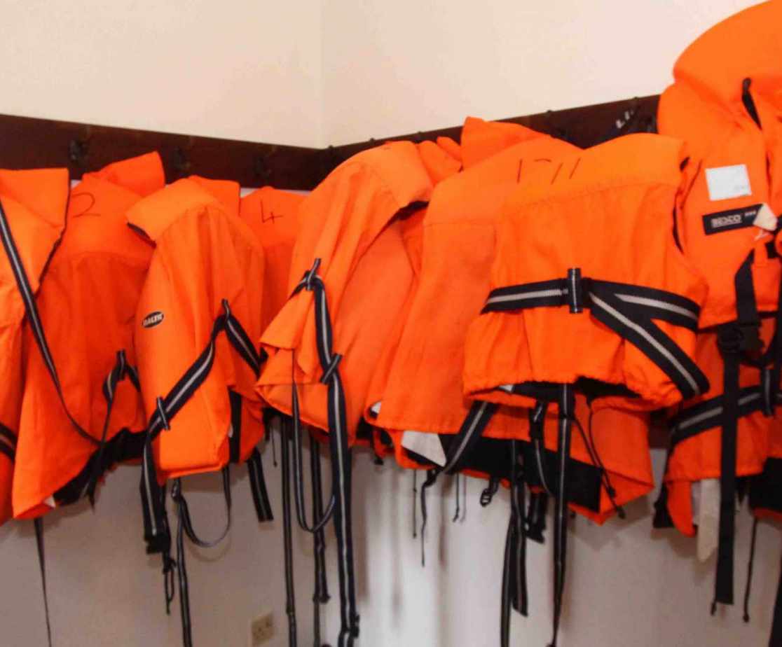 Life jackets for exploring the water ... safety first!