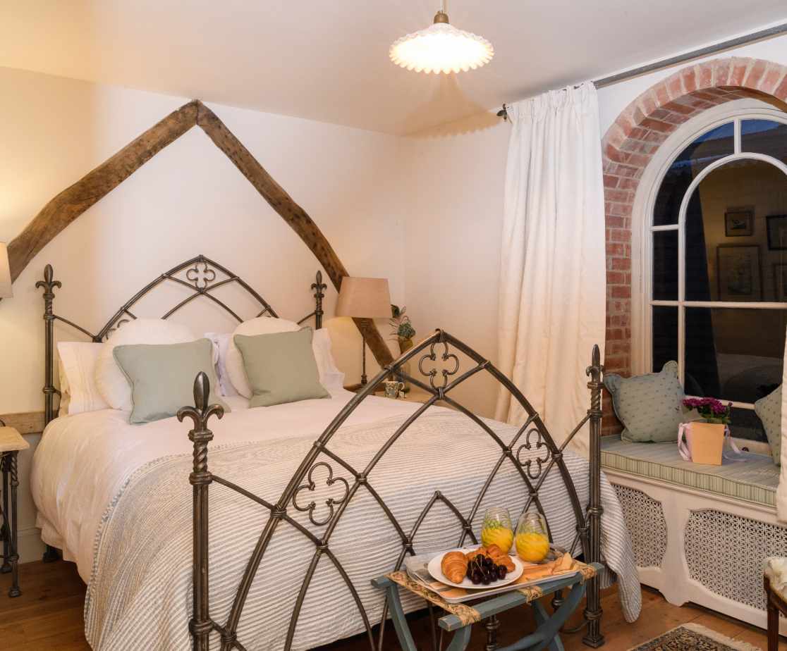 Gothic Arches bedroom 3