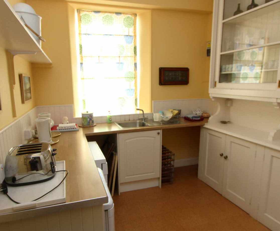 The additional galley kitchen is available if required