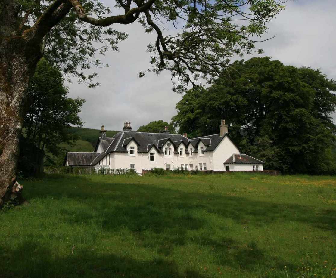 Set in a rural setting overlooking the river Lochy