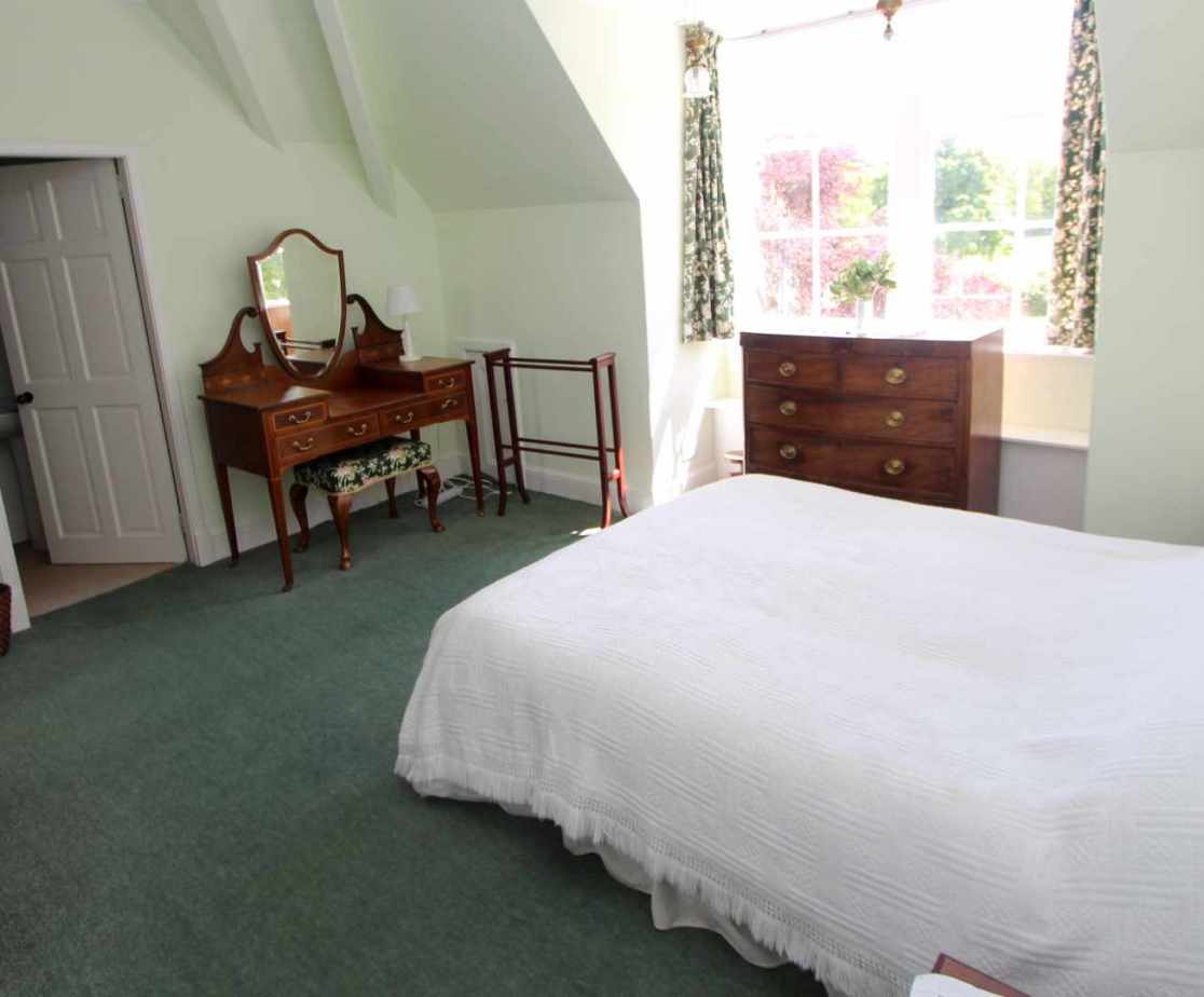 \'Alex\' double room with an en-suite, on the second floor