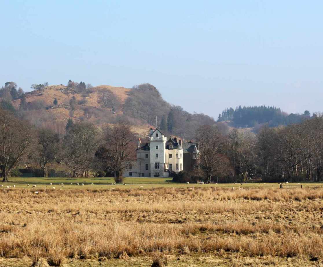 Looking at the castle from near Loch Fyne
