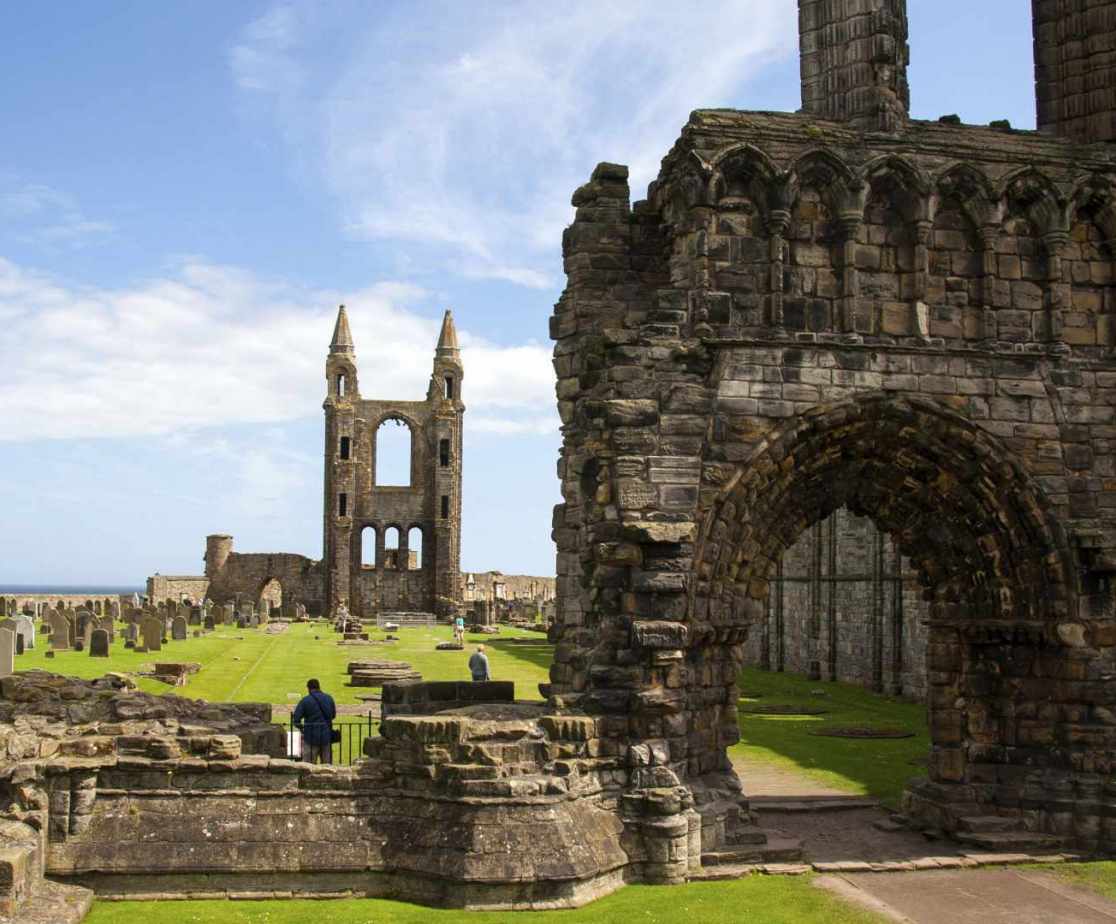 The popular resort of St Andrews is just a few minutes away.