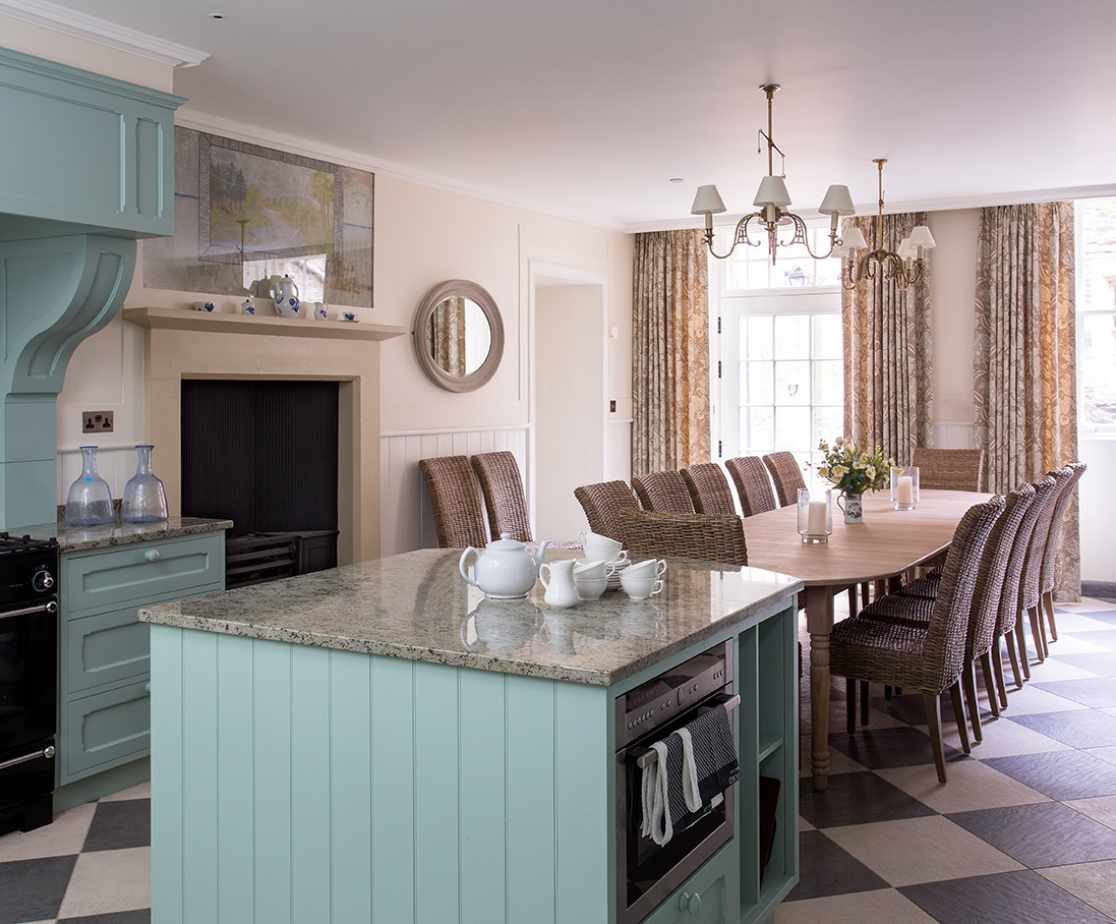 Kitchen Breakfast Room | Luxury Melrose Castle