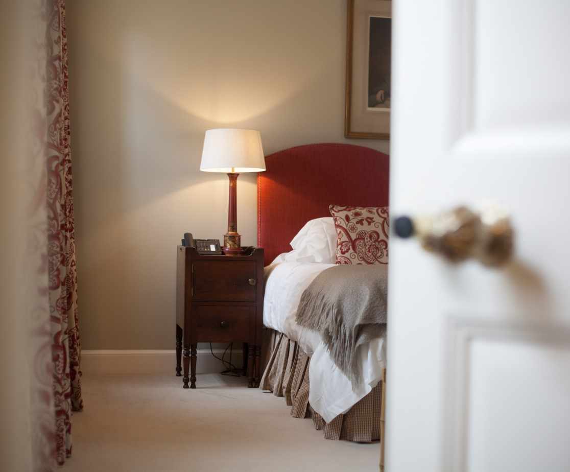 Bedroom | Luxury Melrose Castle